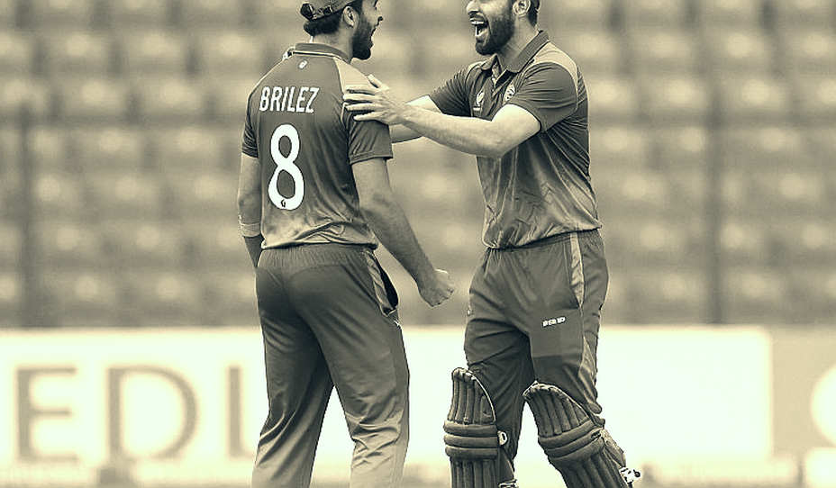 The Crowd's Pulse and the Wallet's Signature: How Blockchain Walked Into Cricket