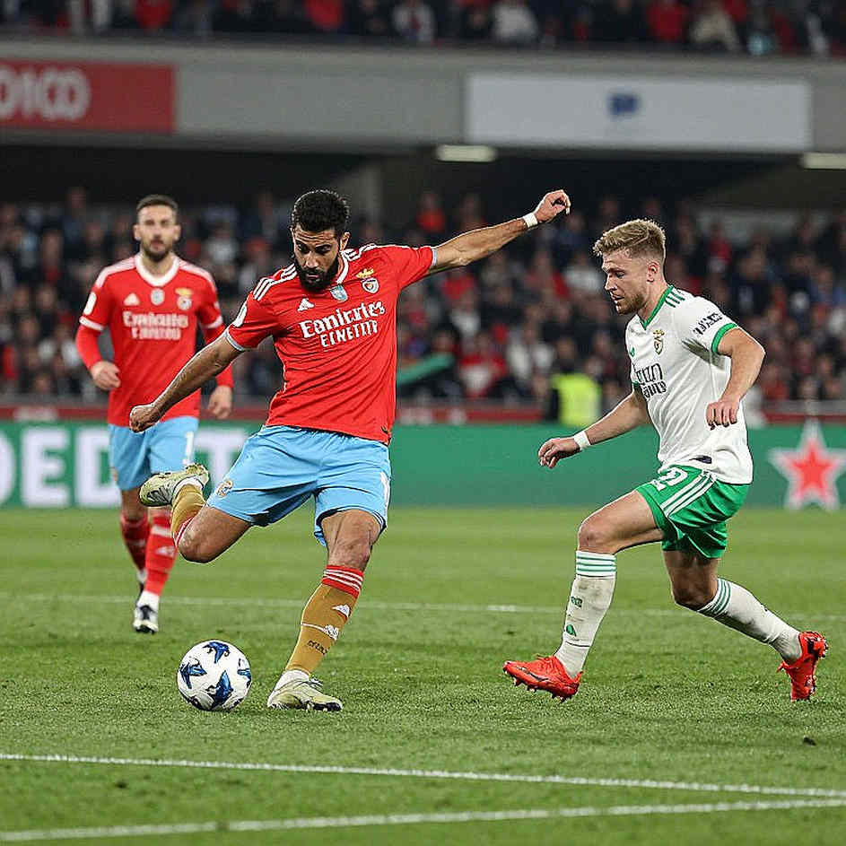Kvaratskhelia's ACL: PSG's Left-Side Arithmetic and a Season of Waiting