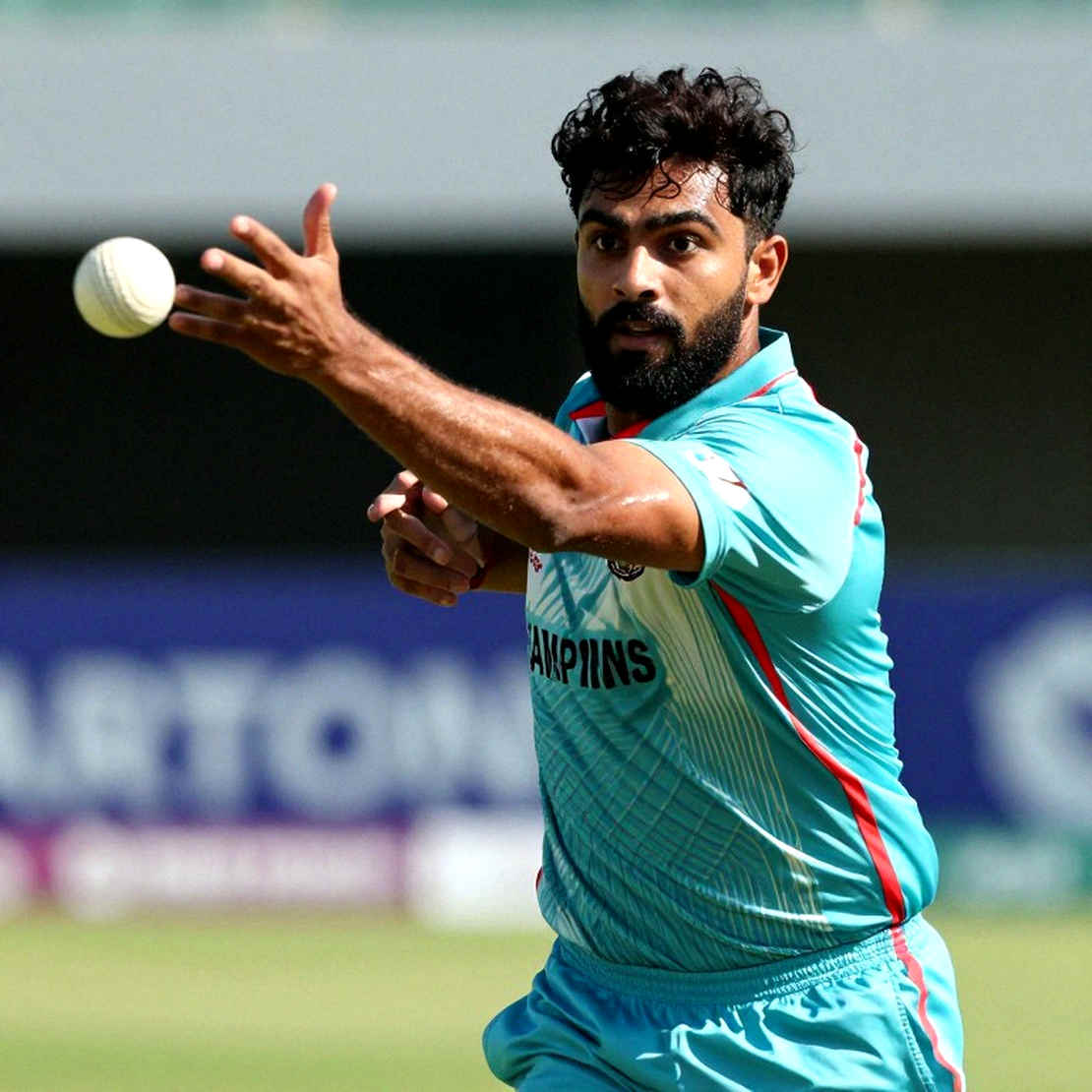 রেনুকার জায়গায় কলিতা: আসল প্রশ্নটি উইকেটের নয়, ওভারের রেনুকার জায়গায় কলিতা: আসল প্রশ্নটি উইকেটের নয়, ওভারের