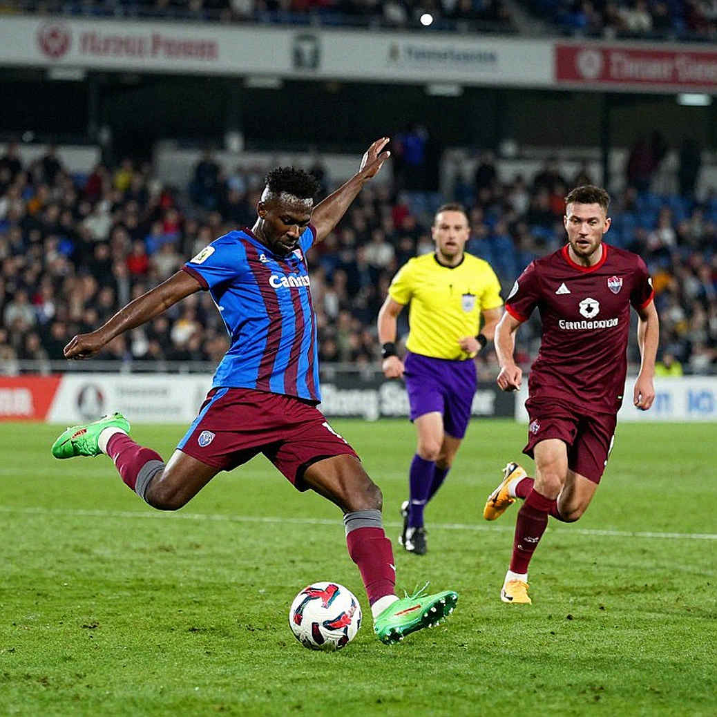 A Shoulder, a Toe, and Those 26 Minutes in Midfield