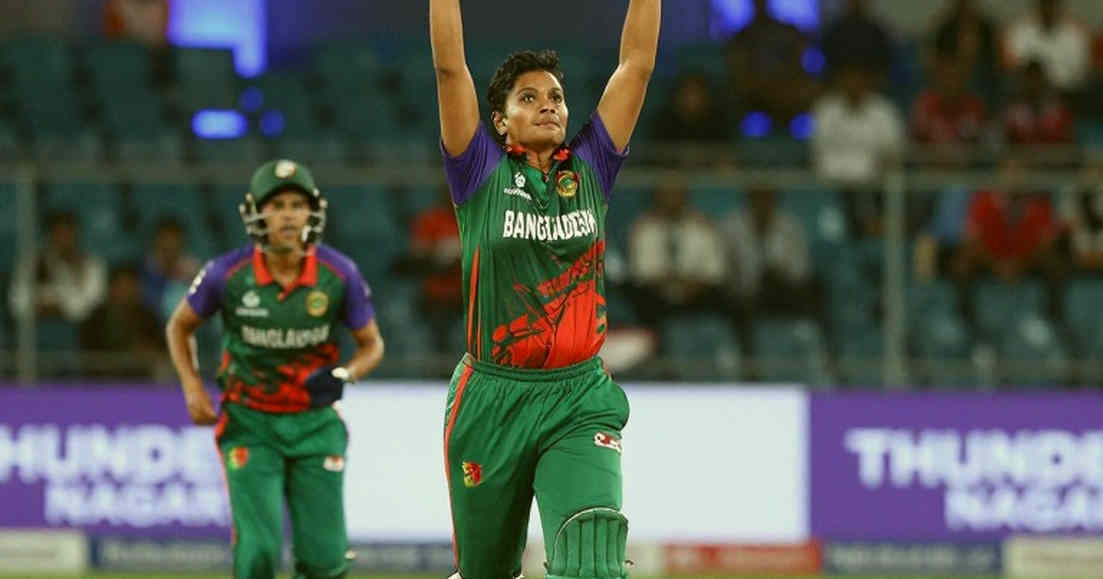 কামিন্সের 'গ্রিট' পরীক্ষার আসল স্কোরকার্ড: ডারবানের ২১৪ রান কী ঢেকে রাখছে
