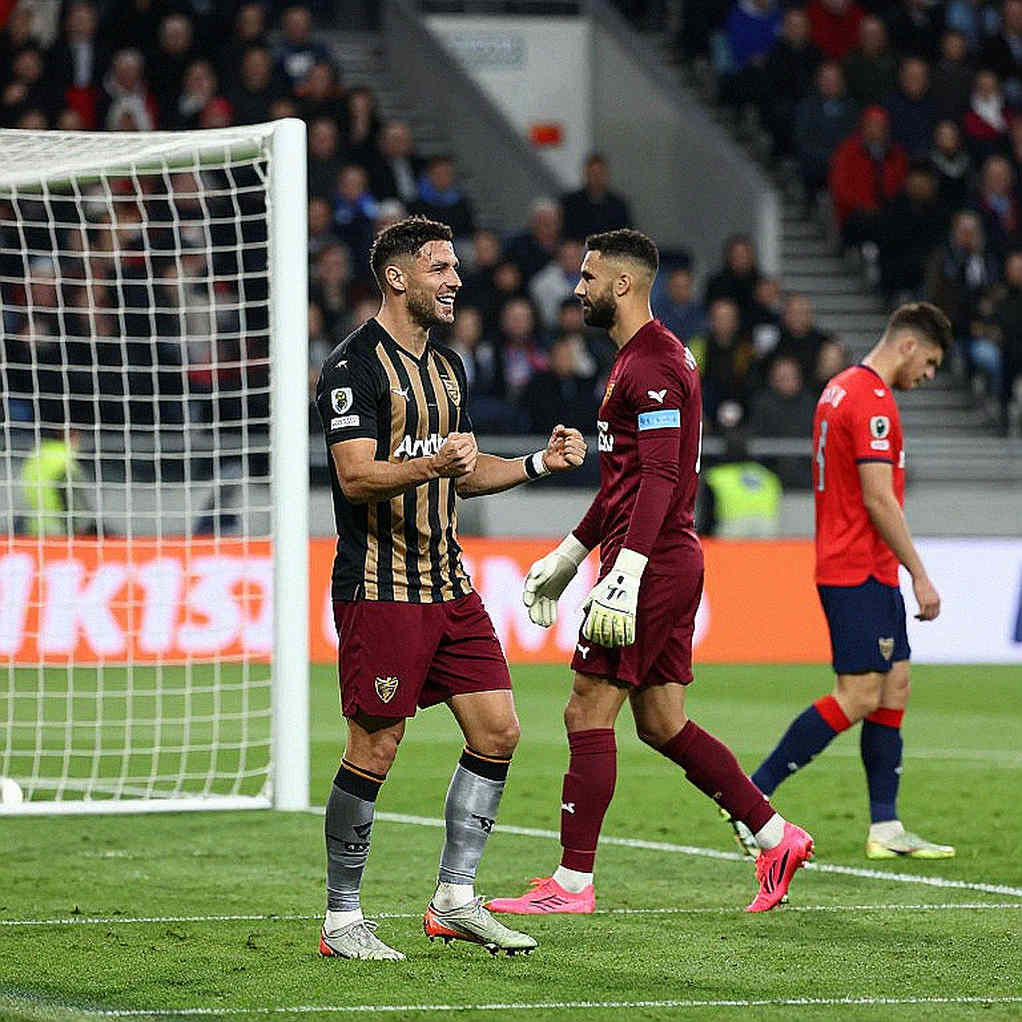 One Photo, One MRI Scan, and Arsenal's Most Expensive Empty Space