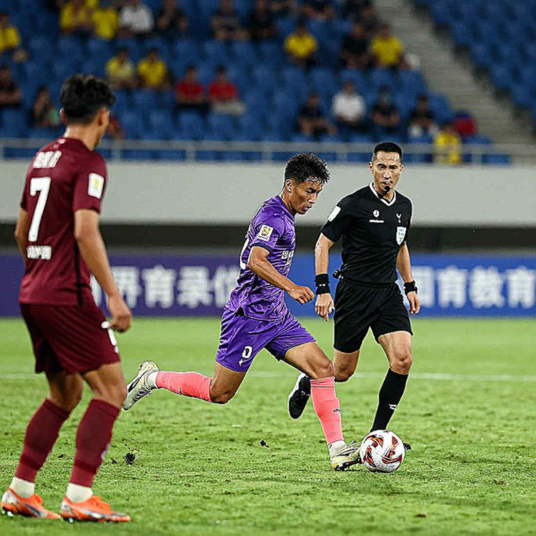 তেরো বনাম পনেরো: লা গ্রাঞ্জা ভিআইপি-র গালায় যে প্রশ্নের উত্তর কোনো পোল দিতে পারে না