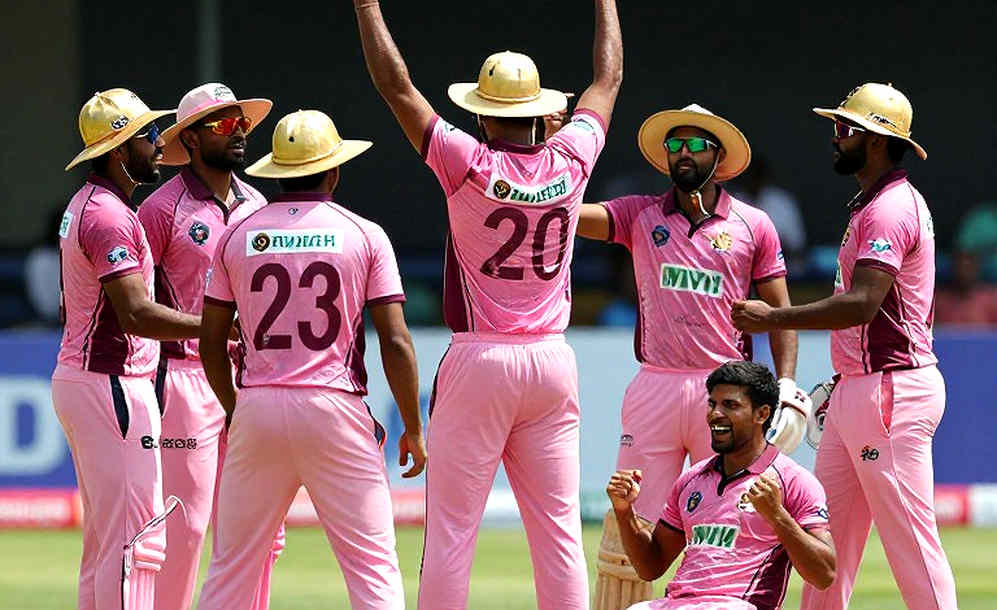 Hazlewood's Six Wickets, Australia Win in Durban — the 214-Run Margin Is Not What It Says