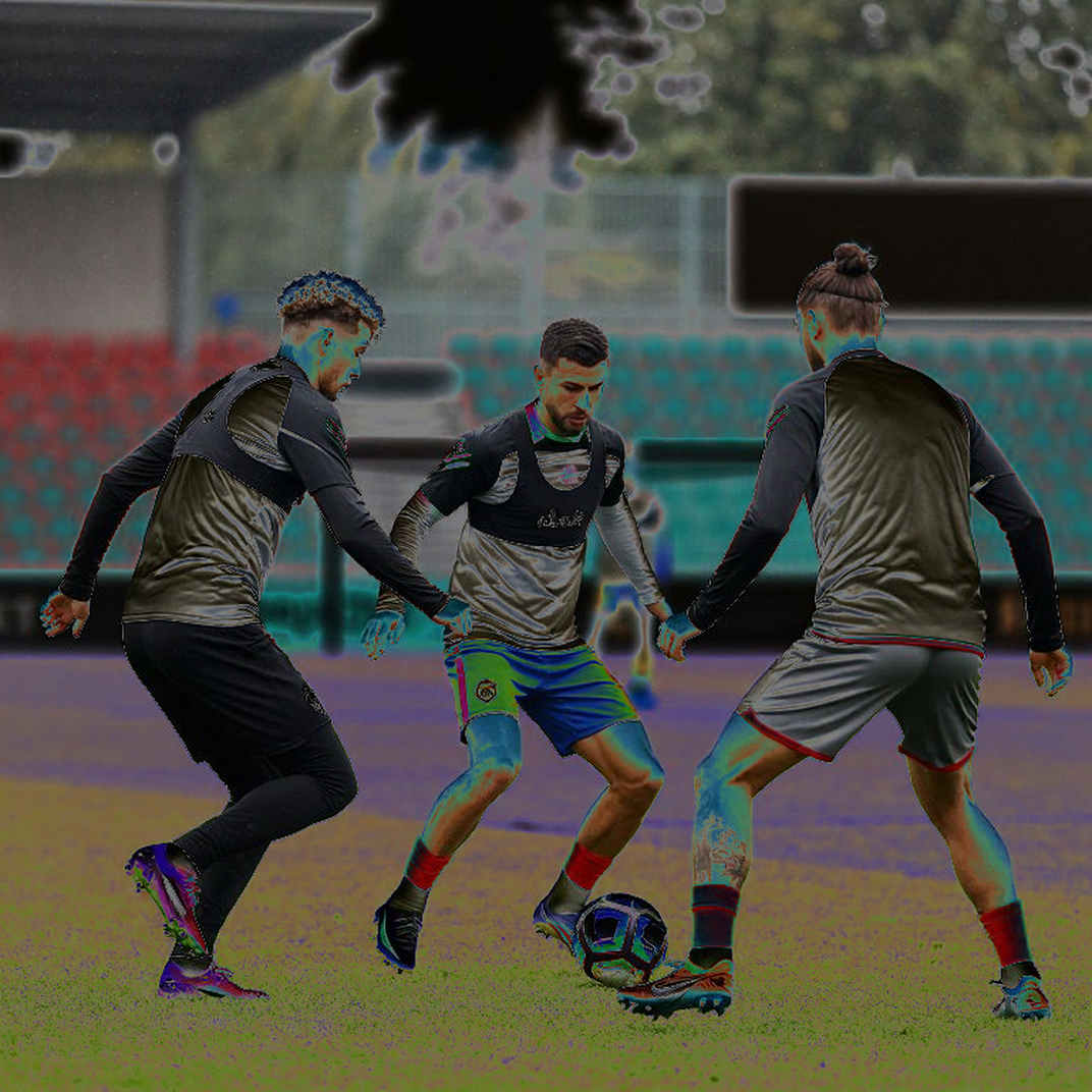 The Salida Fracture: Chivas' Captain, the Twelfth Minute, and the Search for a First Thread The Salida Fracture: Chivas' Captain, the Twelfth Minute, and the Search for a First Thread