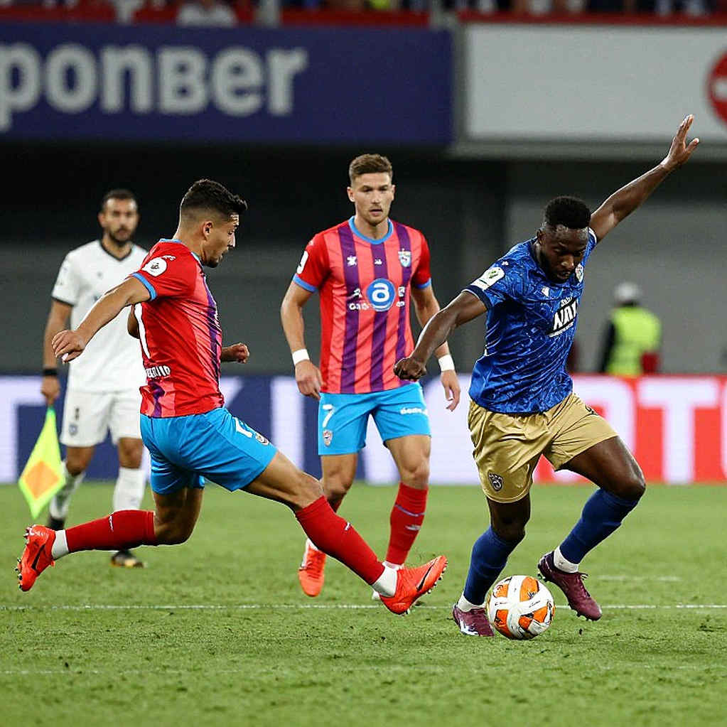 The Pope to Bayern Rumor: Fourteen of Twenty-Two Calls Were Right — Who Reads the Other Eight? The Pope to Bayern Rumor: Fourteen of Twenty-Two Calls Were Right — Who Reads the Other Eight?