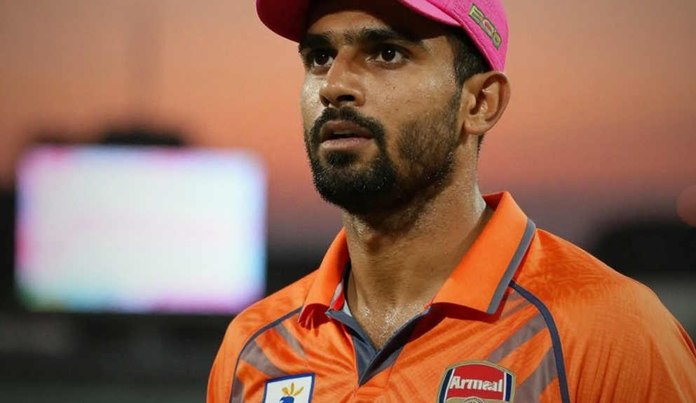 Six Hours a Day, 19% to 14% Body Fat: The Ledger Behind Bhuvneshwar Kumar's Longevity Project at 36 Six Hours a Day, 19% to 14% Body Fat: The Ledger Behind Bhuvneshwar Kumar's Longevity Project at 36