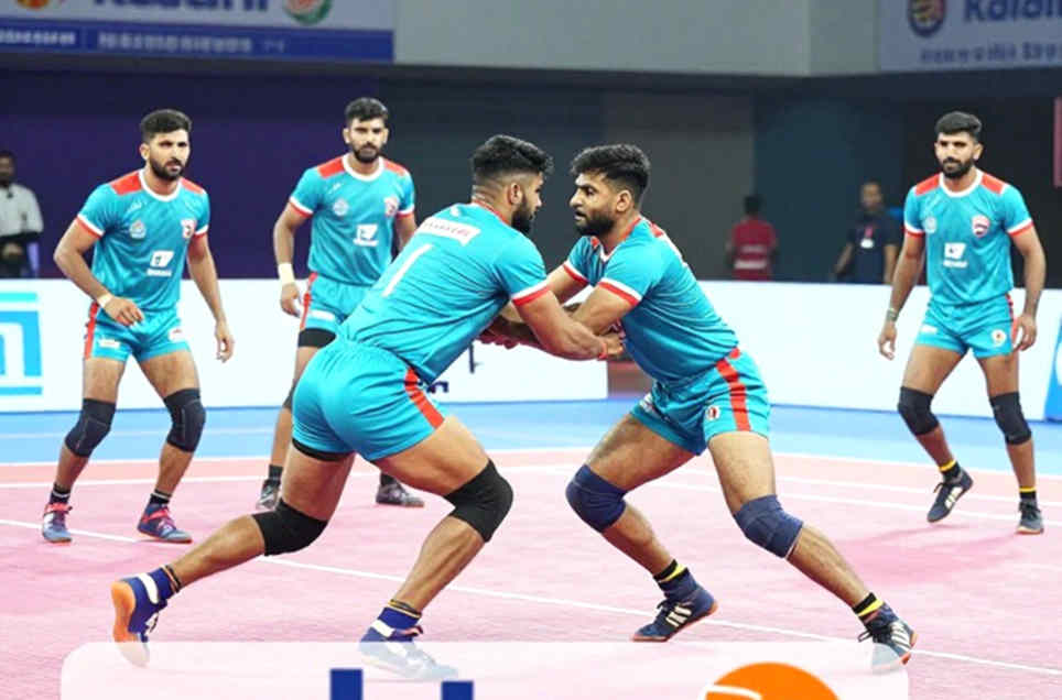 ক্যাপ্টেন বদল, ফ্ল্যাগ-বিয়ারার আর ত্রিশ সেকেন্ডের ঘড়ি: ভারত-জাপান ম্যাচের আগে ফিল্ম যা বলে ক্যাপ্টেন বদল, ফ্ল্যাগ-বিয়ারার আর ত্রিশ সেকেন্ডের ঘড়ি: ভারত-জাপান ম্যাচের আগে ফিল্ম যা বলে