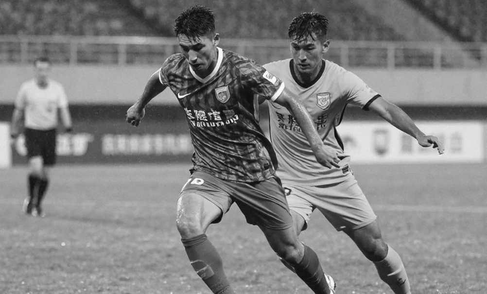 ২০২৭-এর গোলকিপার ধাঁধা: বায়ার্নের উত্তরাধিকার পরিকল্পনা, দাহমেন-শ্বেভের ছায়া এবং একটি পডকাস্টের ওজন ২০২৭-এর গোলকিপার ধাঁধা: বায়ার্নের উত্তরাধিকার পরিকল্পনা, দাহমেন-শ্বেভের ছায়া এবং একটি পডকাস্টের ওজন