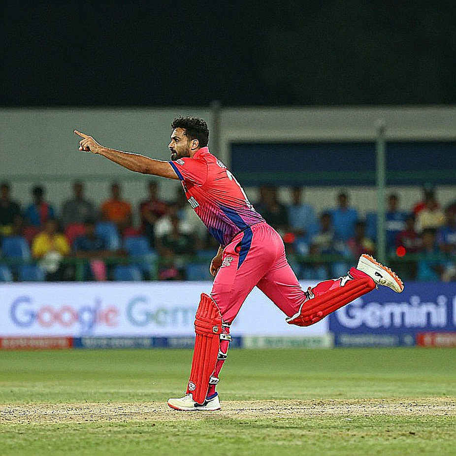 কিশেনের গ্রোয়েন স্ট্রেইন: দ্বিতীয় টি-টোয়েন্টিতে ভারতের আসল ঝুঁকি ব্যাটিং স্লটে নয়, গ্লাভসের লোডে