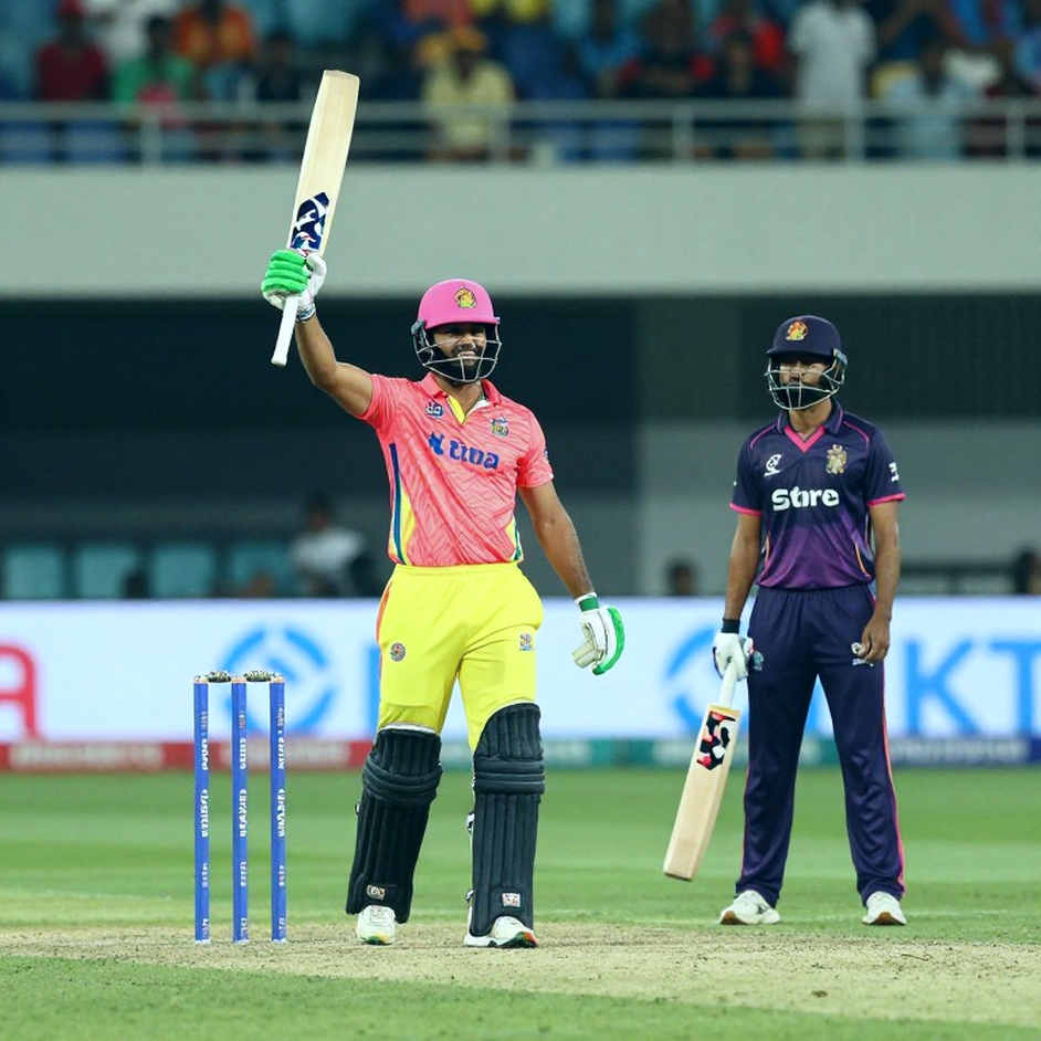 Blockchain on the Pitch: When Cricket's Budget Breaks a Fan's Emotion Into Tokens Blockchain on the Pitch: When Cricket's Budget Breaks a Fan's Emotion Into Tokens