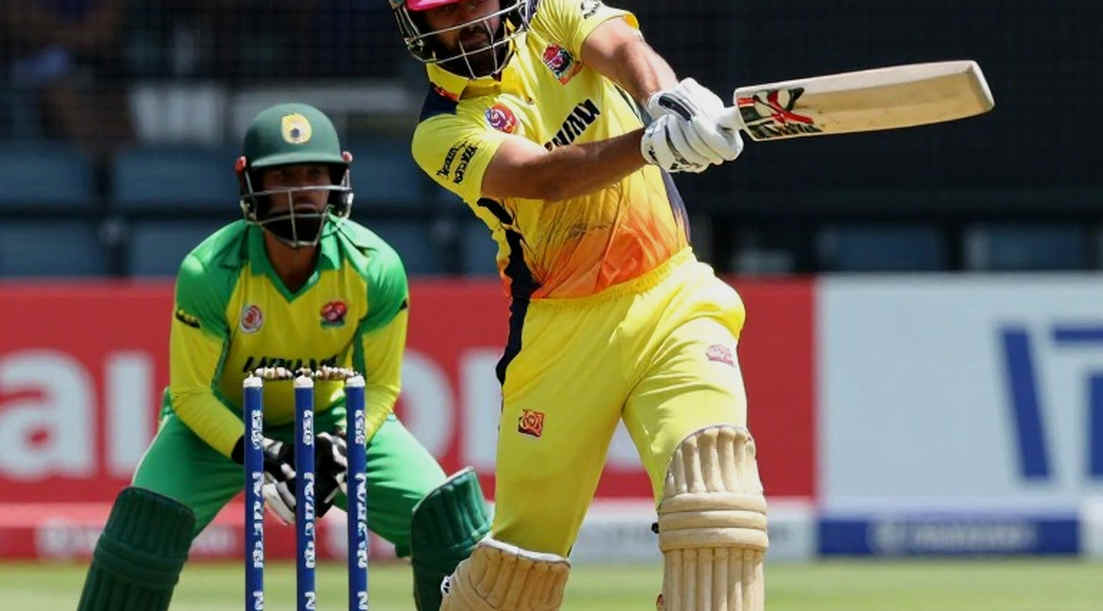 ১৫ ডিগ্রির সীমারেখায় ২৯ বছরের এক অভিষেক: আলিস আল ইসলামের অ্যাকশন রিপোর্টের আসল গল্পটা অ্যাকশন নয়